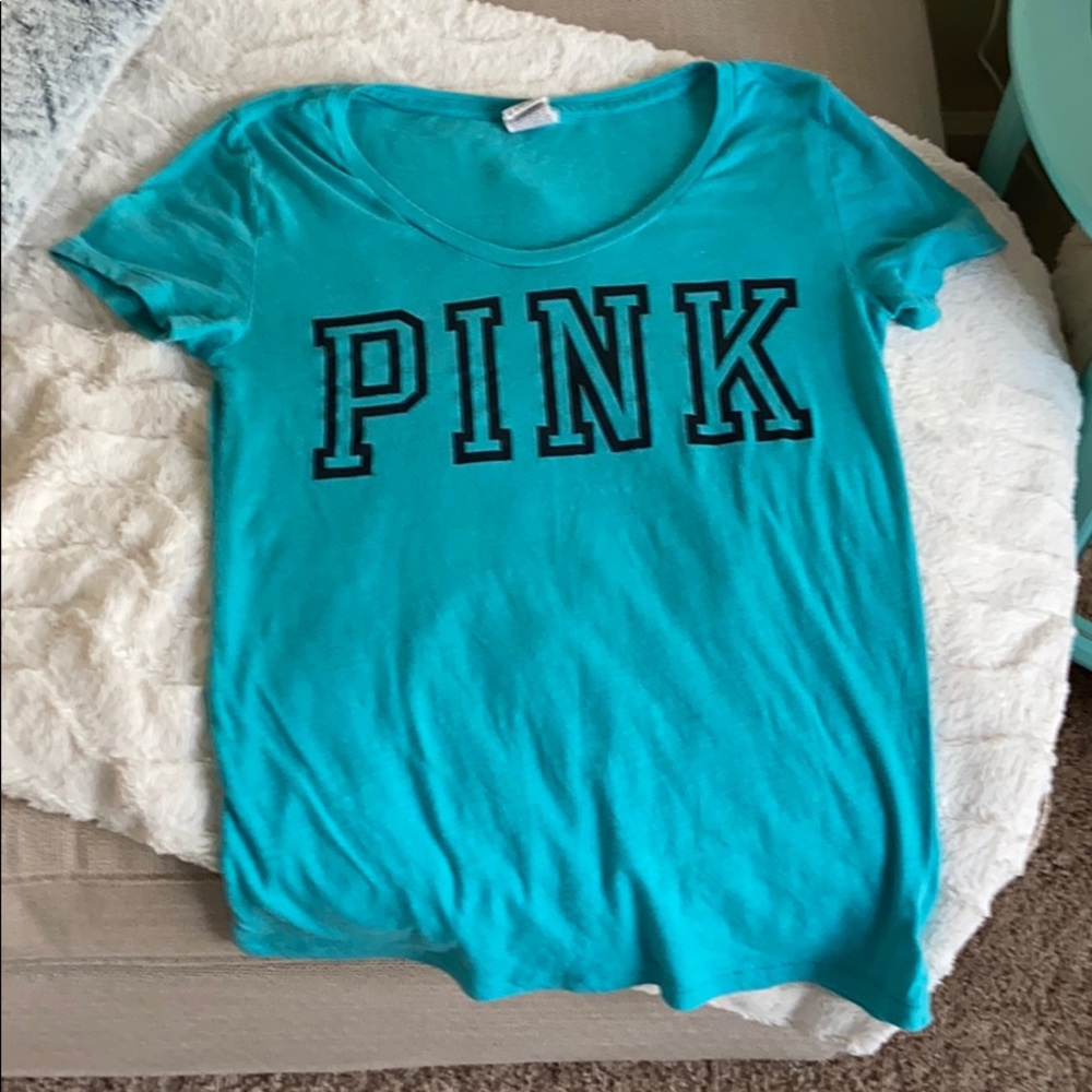 Pink tshirt size large